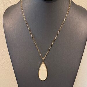 Gold and Cream Pendant Necklace